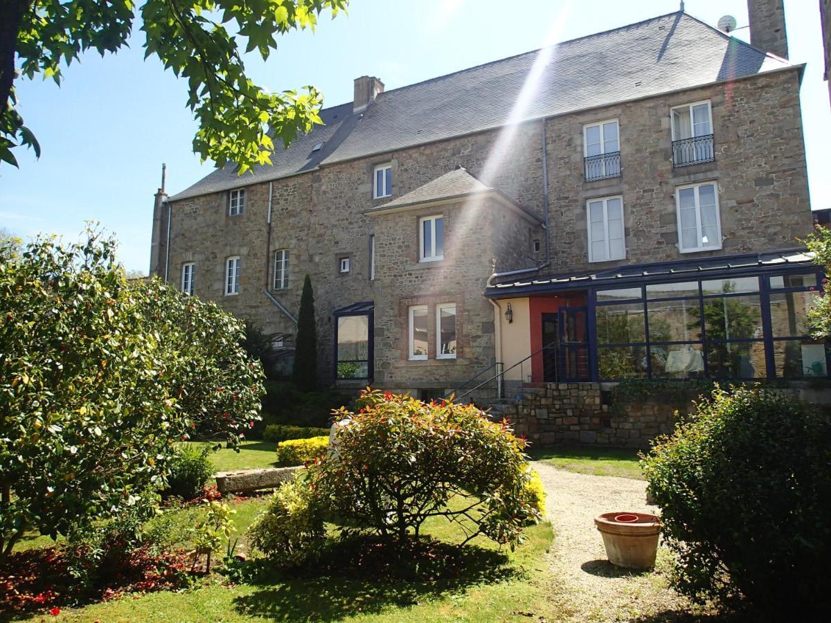 La Demeure Hotel Guingamp Exterior photo